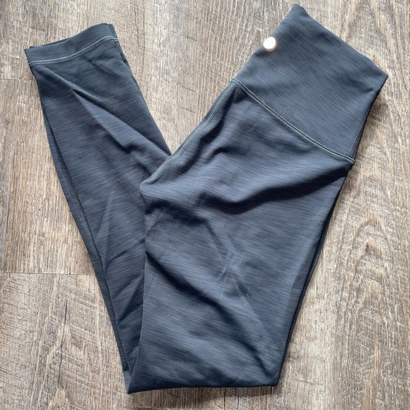 Lululemon Wunder Train Legging - Picture 2 of 4